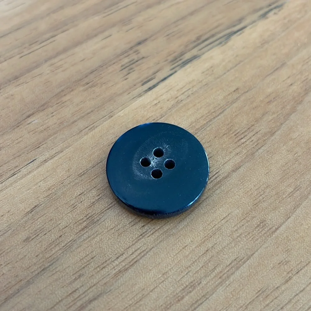Dsquared2 Black Replacement Button - Picture 3 of 3